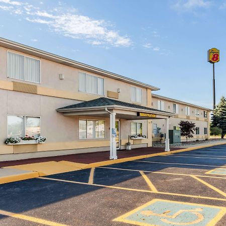 Hotel Super 8 By Wyndham Ionia Mi Exterior foto